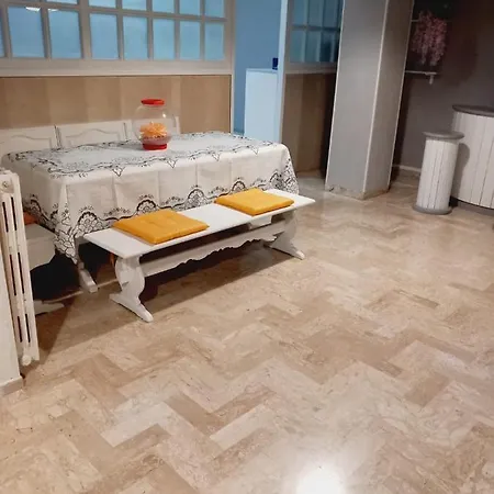 Wendy House Bed & Breakfast 4*