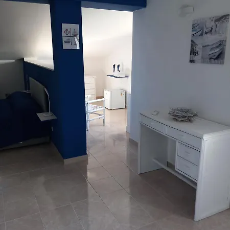 Bed & Breakfast Wendy House 4*