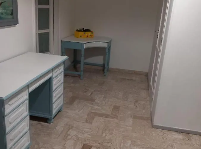 Wendy House 4* バーリ