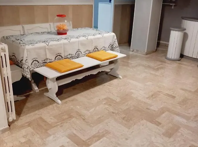 Wendy House ベッド・アンド・ブレックファスト 4*