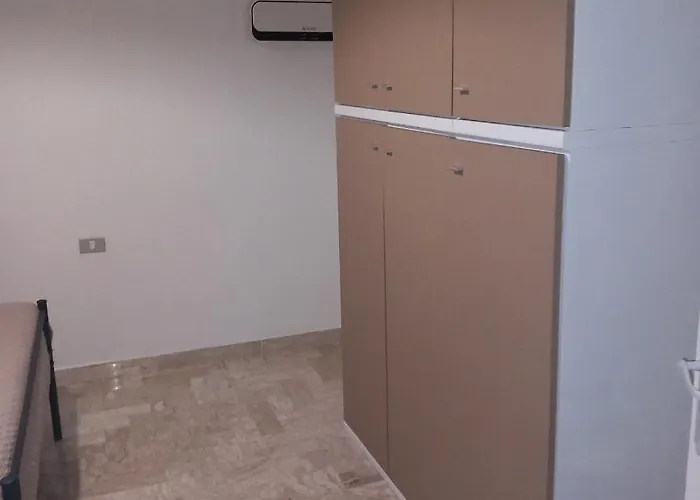 ベッド・アンド・ブレックファスト Wendy House バーリ