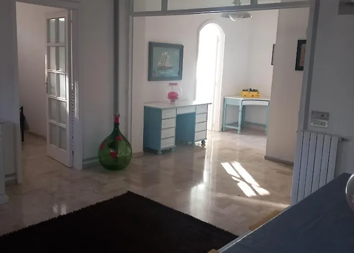 Wendy House ベッド・アンド・ブレックファスト 4*